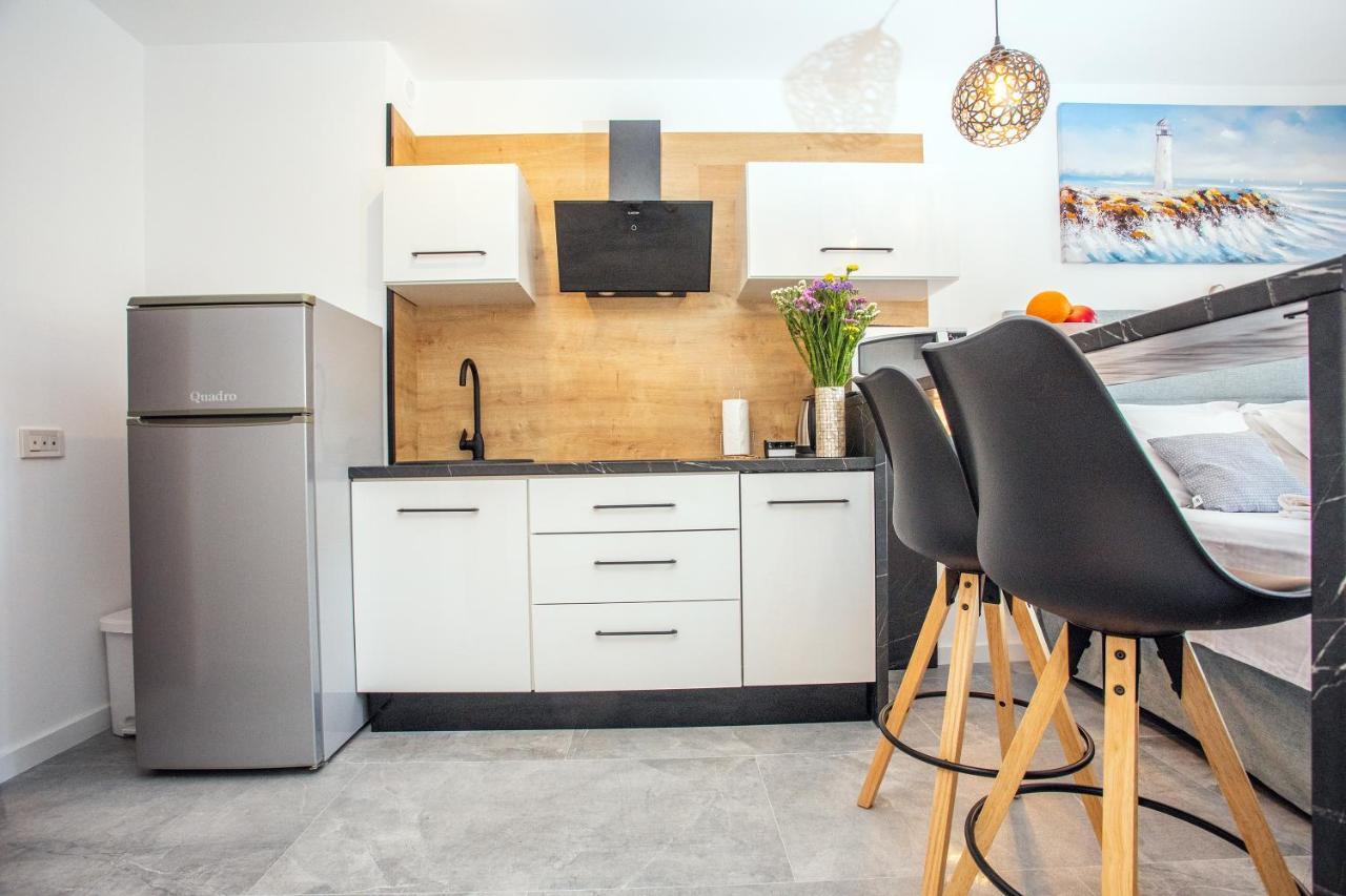 Apartments Nedo Dalmatia Оміш Екстер'єр фото